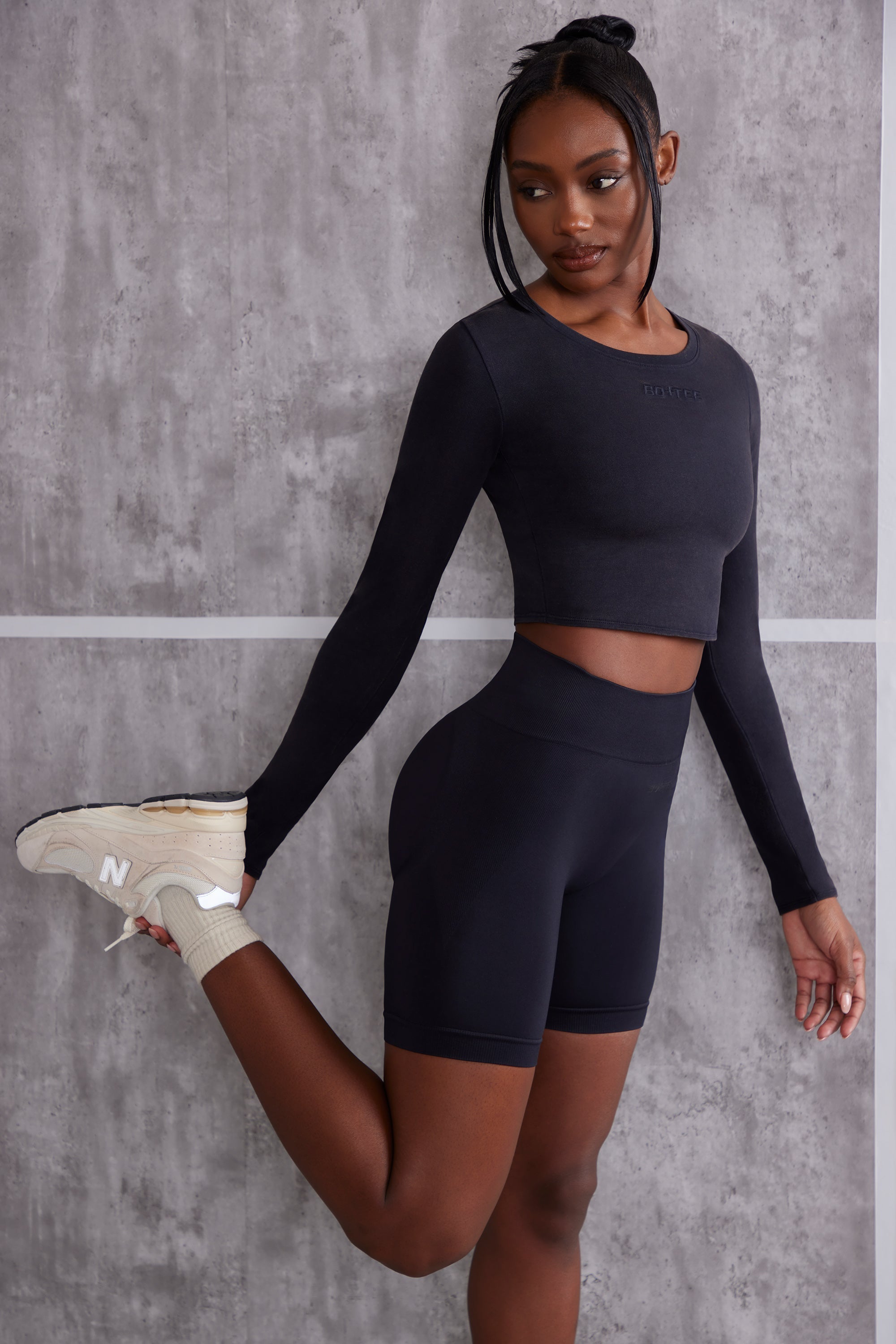 Refocus - Long Sleeve T-Shirt in Jet Black